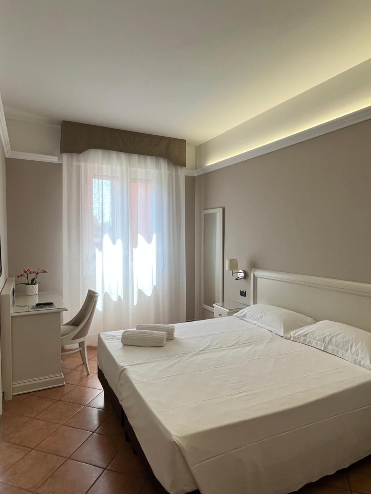 Hotel Aquila Castelfranco Emilia Εξωτερικό φωτογραφία