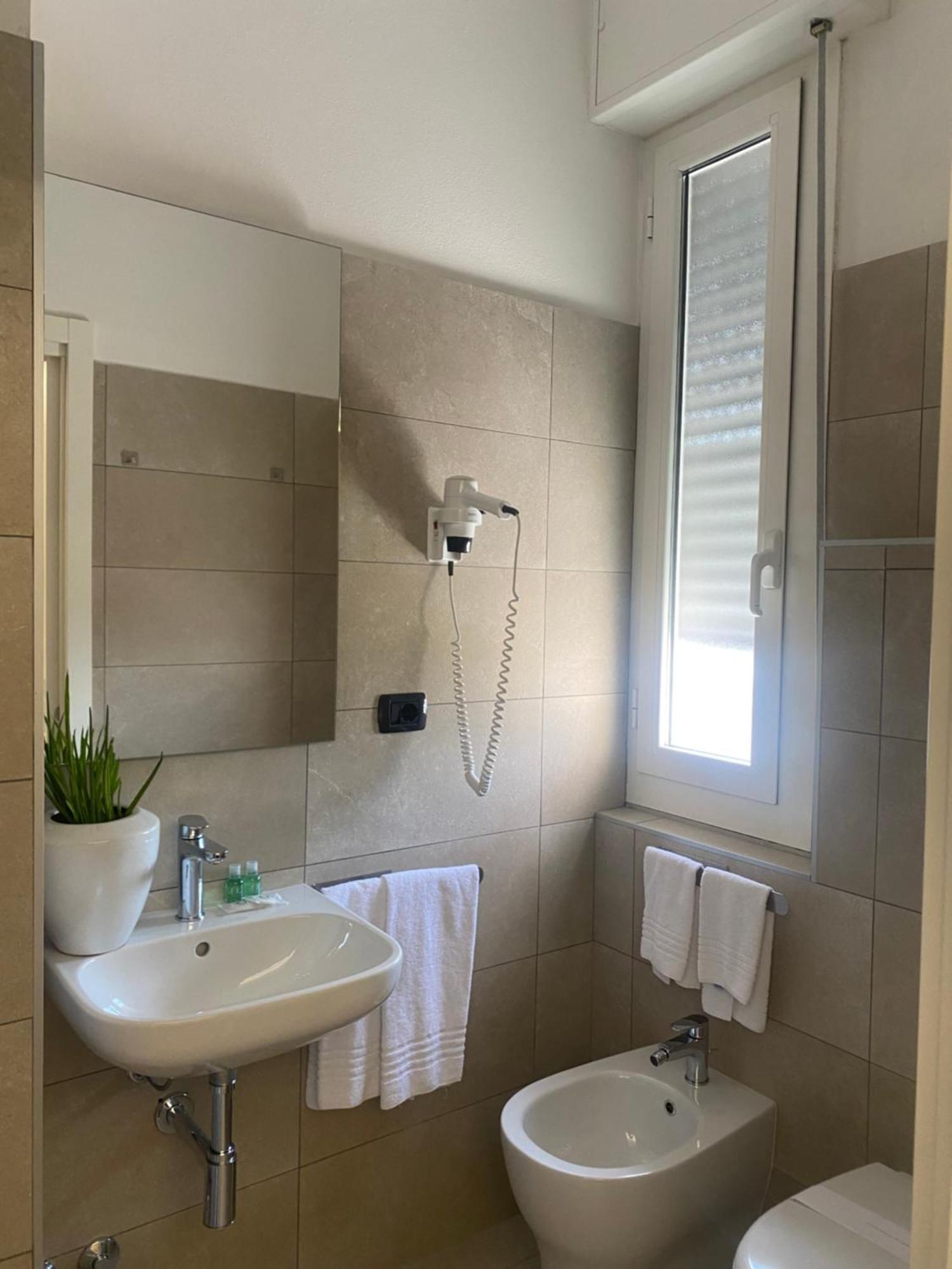 Hotel Aquila Castelfranco Emilia Εξωτερικό φωτογραφία